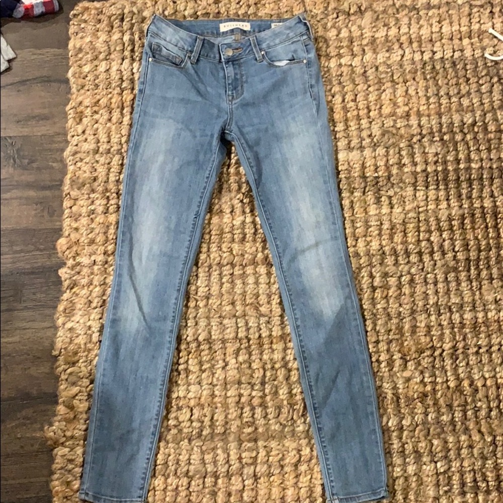 Bullhead low rise skinniest jeans